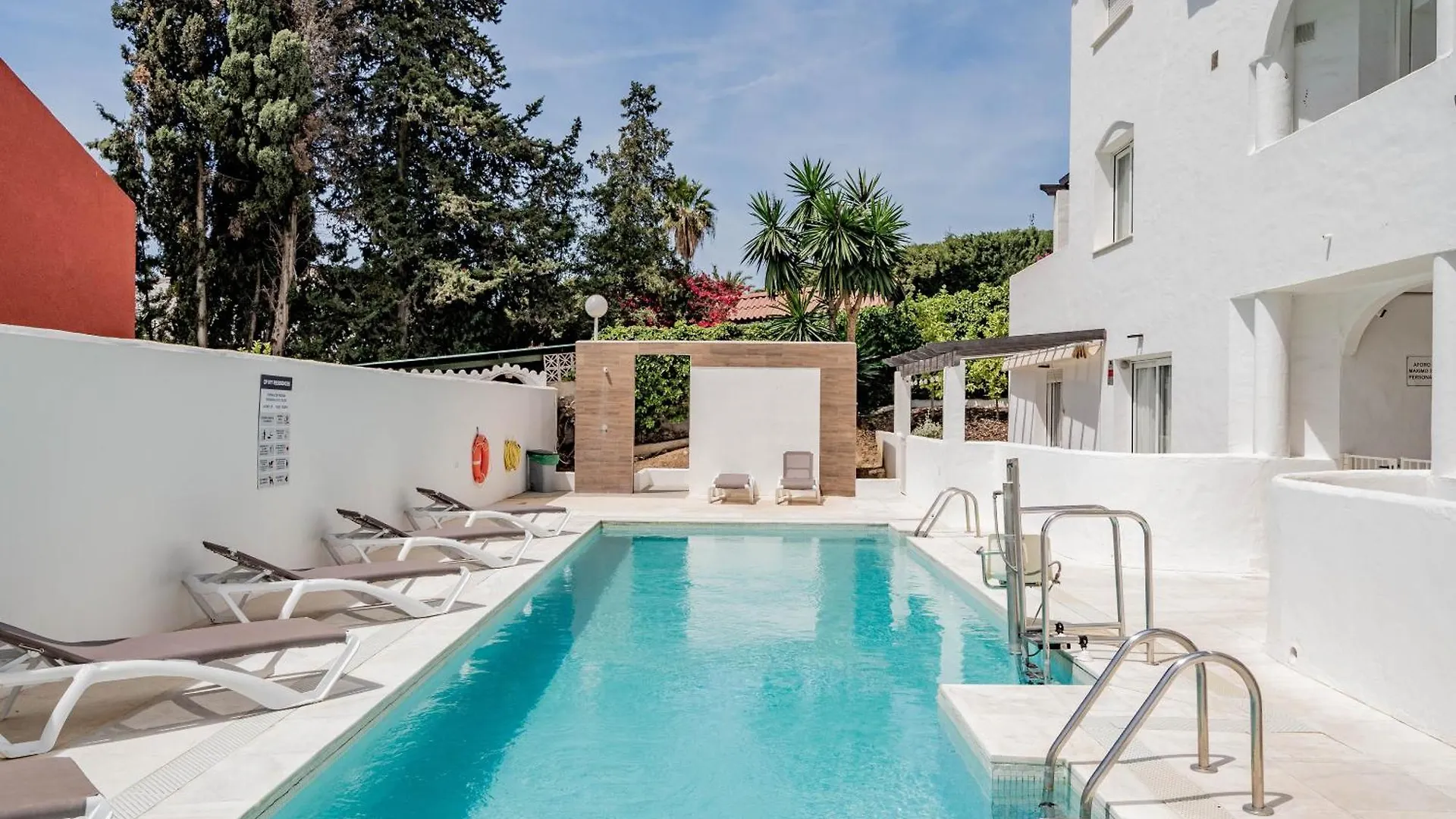 Nice 1 Bed In Nueva Andalucia Marbella