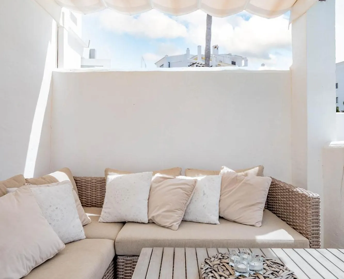 Nice 1 Bed In Nueva Andalucia Marbella Apartment